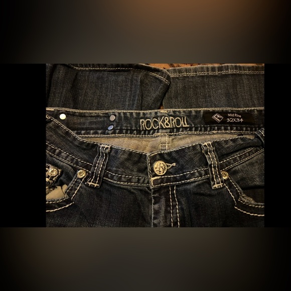 ROCK & ROLL DENIM WOMEN'S MEDIUM WASH MID RISE STRETCH BOOTCUT JEANS SIZE 32x34 - Picture 5 of 6